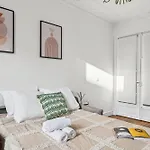 Eiffel Tower & Champs De Mars - 1Br - Cityapartmentstay