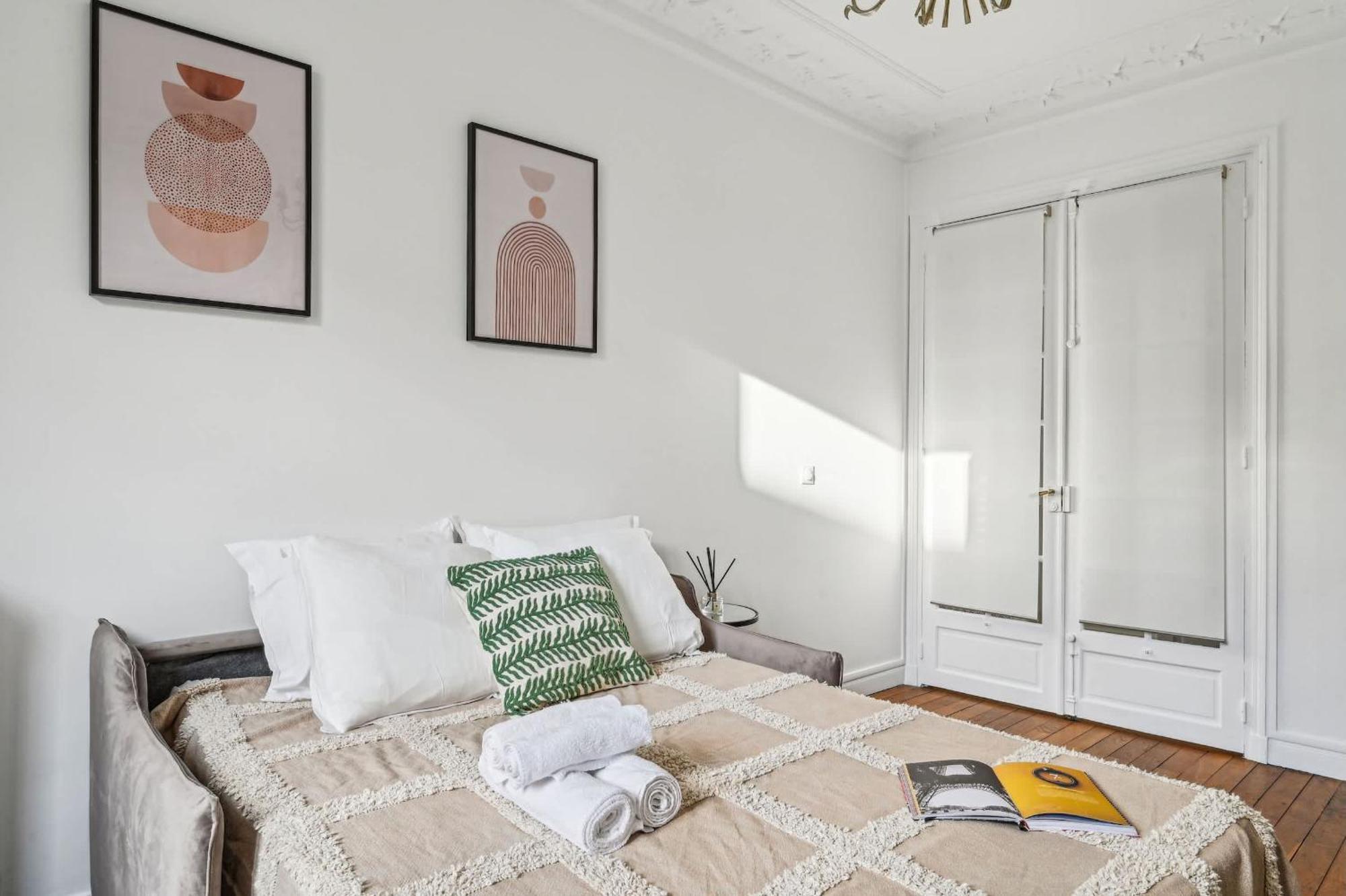 Apartment Eiffel Tower & Champs De Mars - 1br - Cityapartmentstay